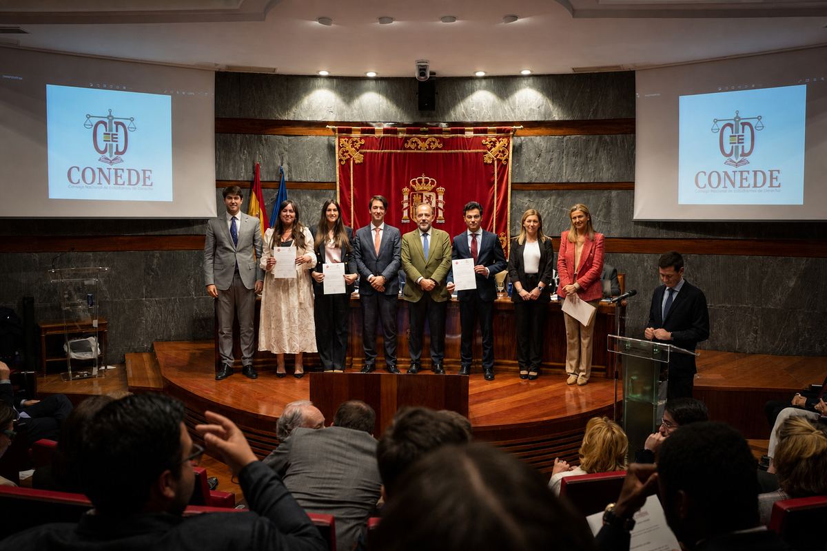 Con estudiantes de Derecho del CONEDE en el Consejo General del Poder Judicial · Madrid, 2023